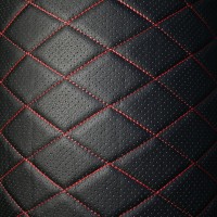 Экокожа стёганая «intipi» Rombus (чёрный/красный, ширина 1.35 м, толщина 5.85 мм) перфорация