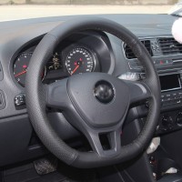 Оплетка на руль из «Premium» экокожи Volkswagen Polo 2014-2020 г.в. (для руля без штатной кожи, черная)