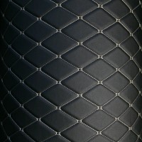 Экокожа стёганая «intipi» Diamond (чёрный/бежевый, ширина 1.35 м, толщина 5.85 мм)