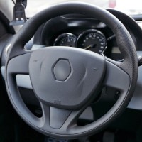 Оплетка на руль из натуральной кожи Nissan Terrano III 2017-н.в. (для руля без штатной кожи, черная)