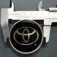 Колпачек колеса "Toyota " (57мм) черный (To-91)