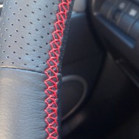 Оплетка на руль из натуральной кожи Mazda 6-I (GG, GY) 2002-2007 г.в. (для замены штатной кожи, красная)